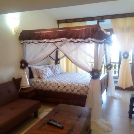 Golden Sands Resort Диани-Бич Экстерьер фото